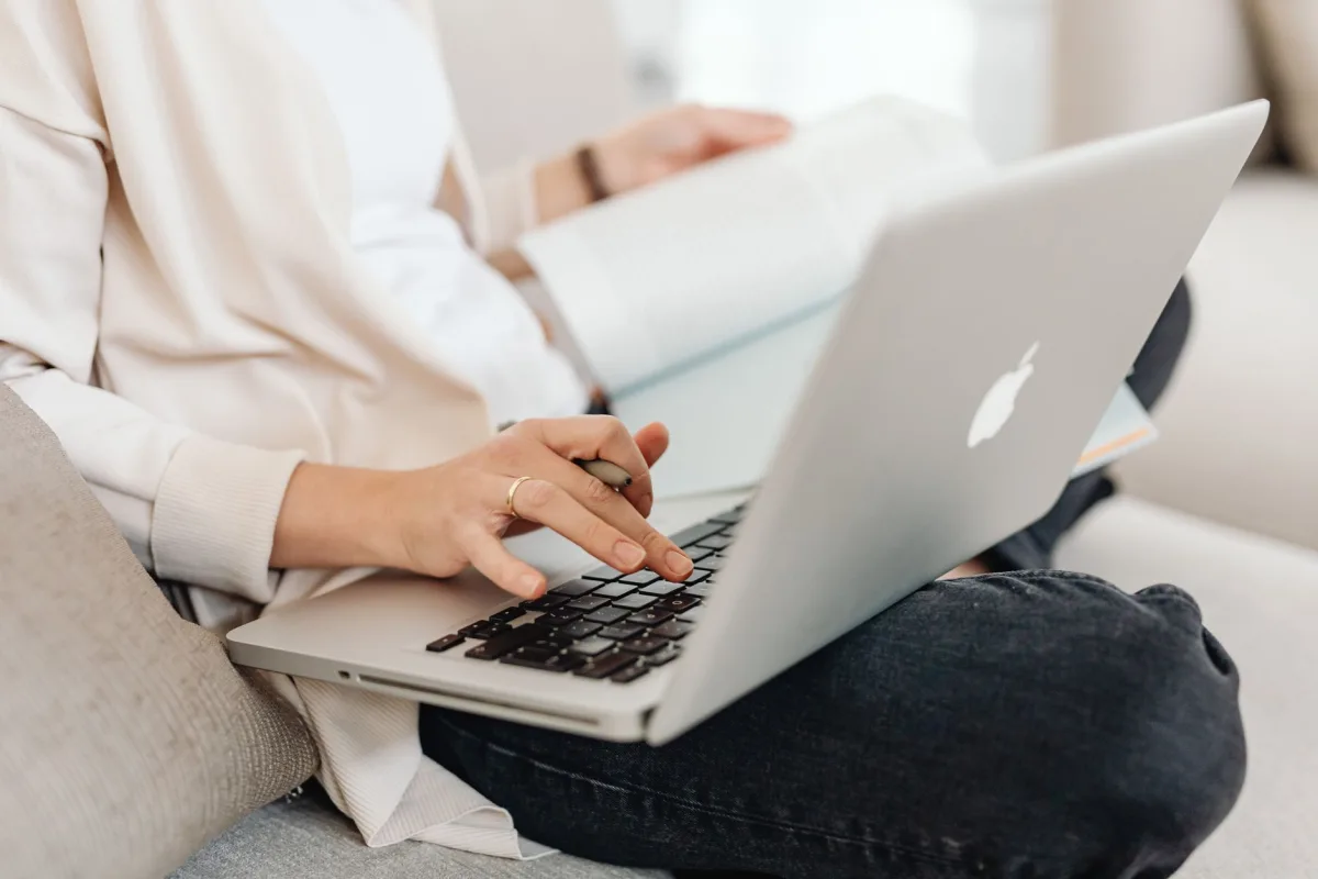 AO3 podría estar caído varias semanas y los fans del fanfic explotan con razón