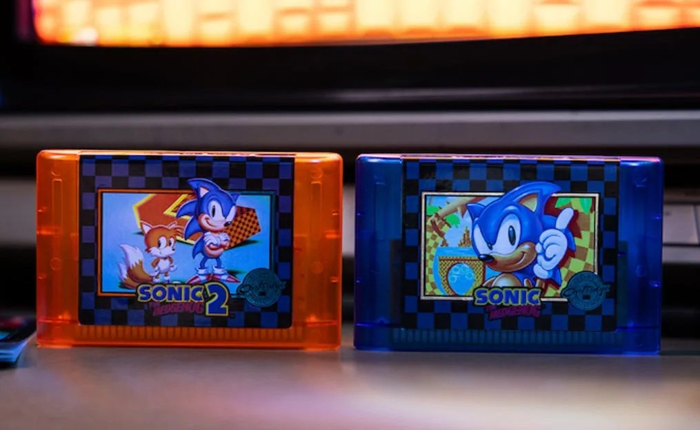 Los Sonic Clásicos Regresan en Cartuchos Oficiales de Sega Genesis: $100 Por la Nostalgia Más Cara del Hedgehog